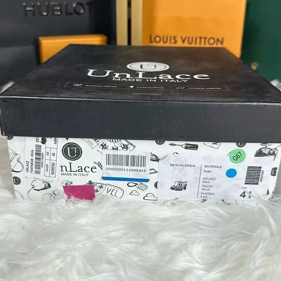 New white and black wedges - Picture 7 of 8